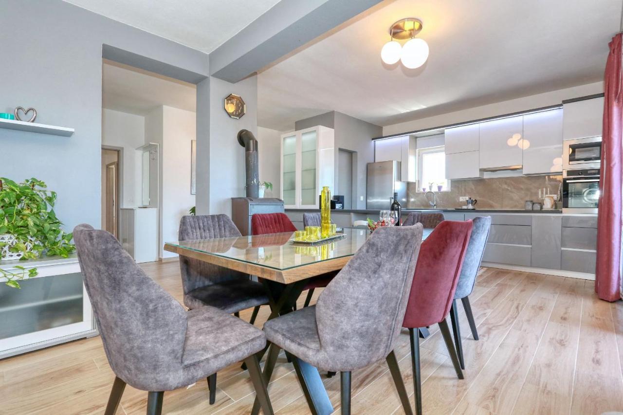 Zanic Apartment *